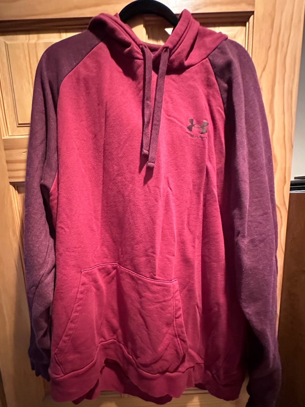 Under Armour Two-Tone Maroon & PlumHoodie